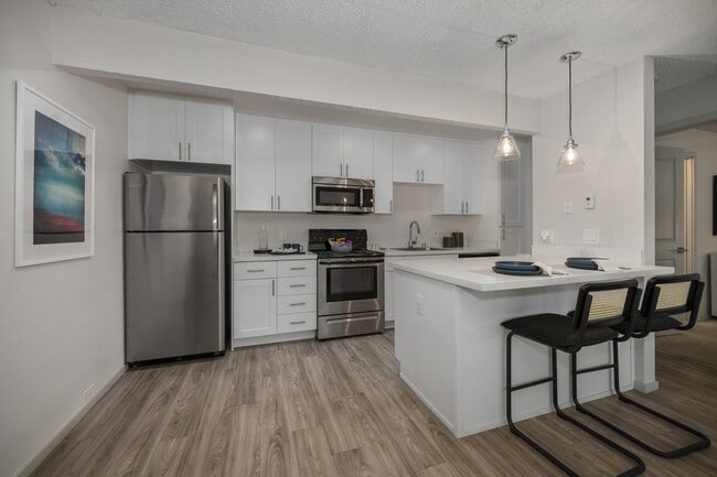 Photo - Pinecrest Apartments