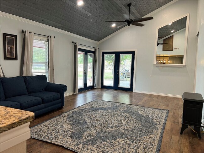 Photo - 7489 Red Bud Ln