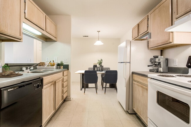 Photo - Cardinal Glen