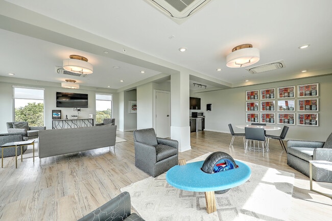 Building Photo - Rumford Center