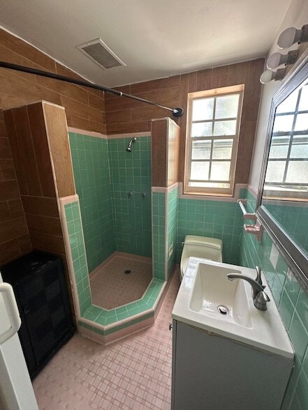 Photo - 1126 N H St