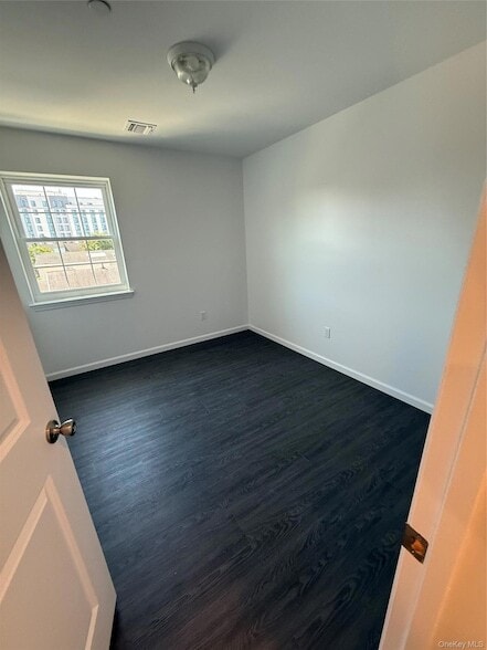 Building Photo - 3-38 B 46 St