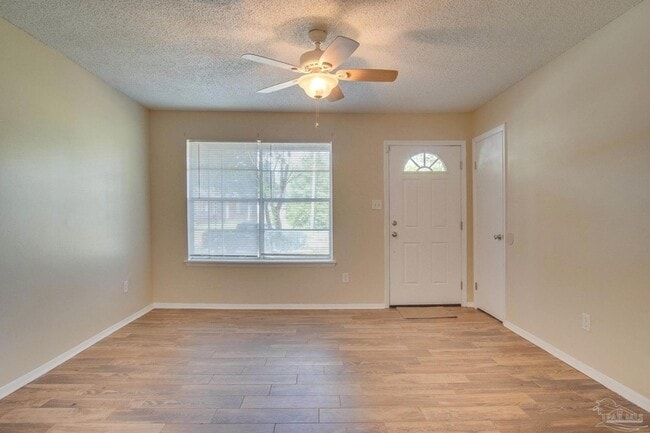 Photo - 386 Quigley Rd