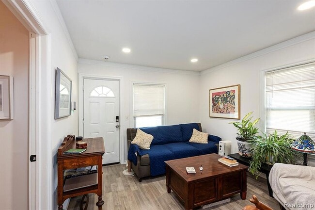 Photo - 13754 Knox Ave