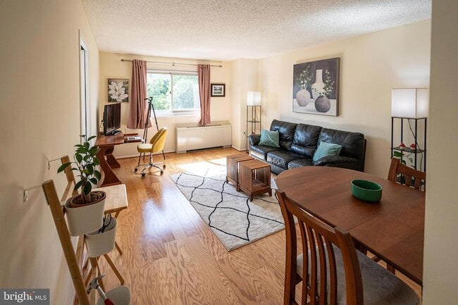 Photo - 1225 Martha Custis Dr Unit 502