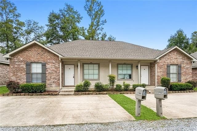Building Photo - 38757 Blailey Dr