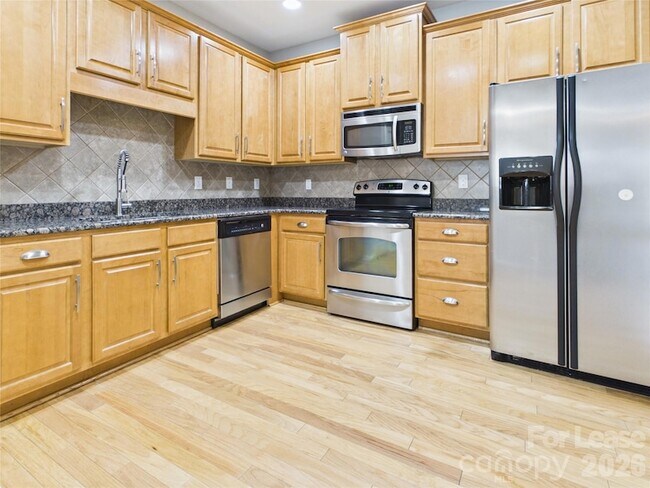 Photo - 5690 Stafford Rd