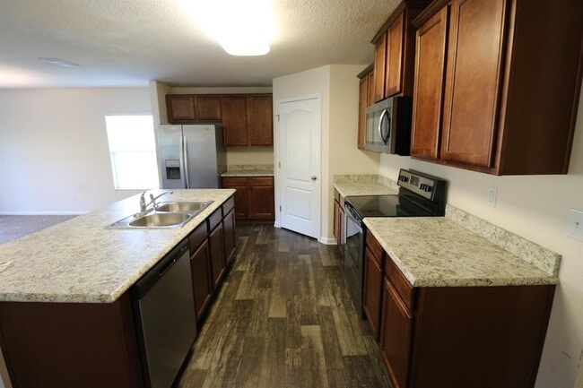 Photo - 32 Green Palm Ct