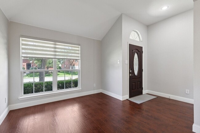 Photo - 8002 Wilmington Dr