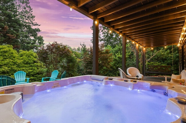 Photo - 443 Fox Run Dr Unit ID1018182P