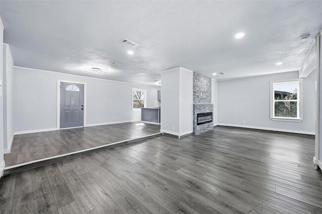 Photo - 3922 Rainier St