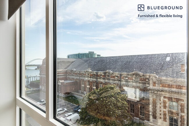 Photo - 3 Tingey Sq SE Unit FL5-ID275