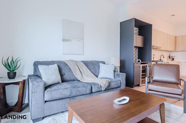 Building Photo - 2623 Keene St Unit 429