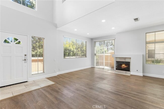 Photo - 10 Bravo Ln