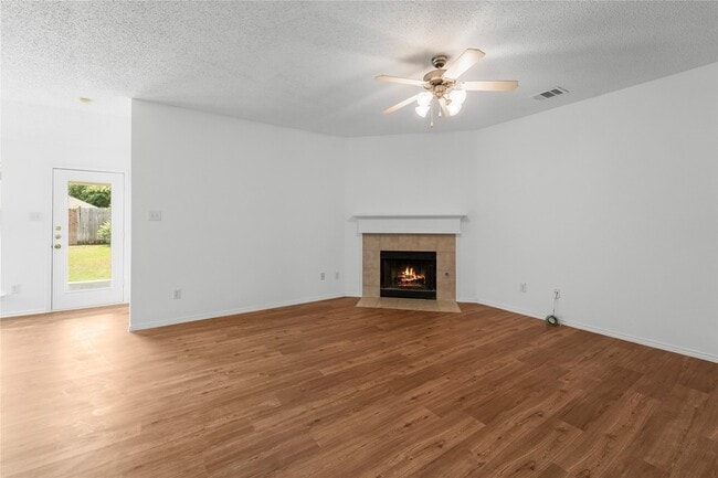 Photo - 9825 Tyler Dr