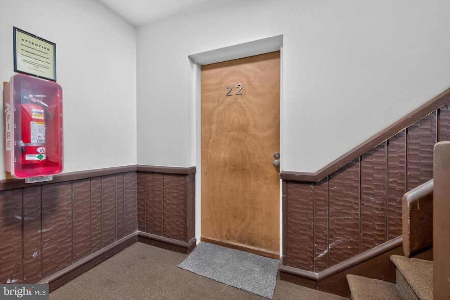 Photo - 1001 White Oak Rd
