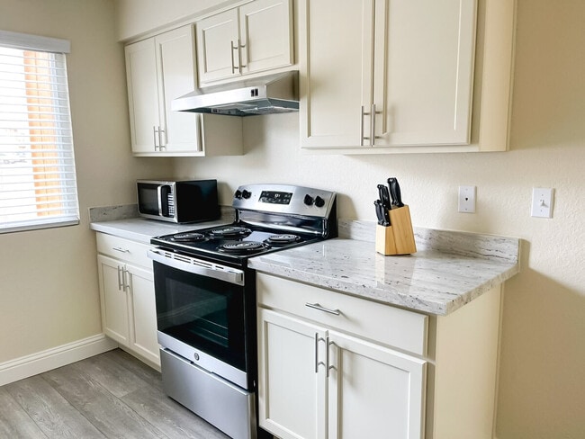 Photo - 12701 N Pennsylvania Ave Unit ID1036785P