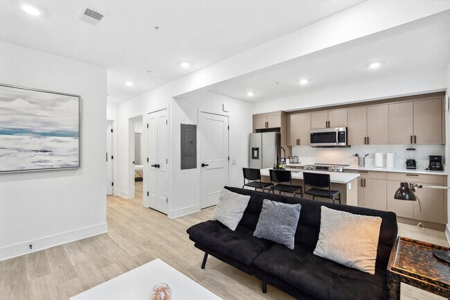 Photo - 1022 Newton St NE Unit SI ID1573089P