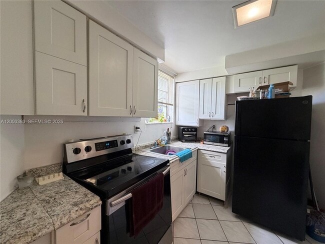 Photo - 1701 NE Miami Gardens Dr