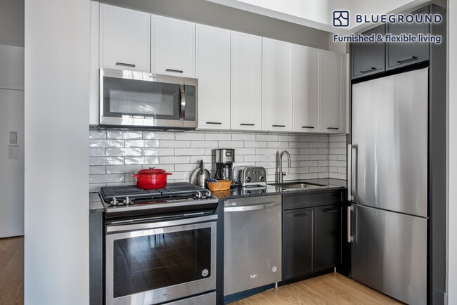 Photo - 63 Wall St Unit FL28-ID499