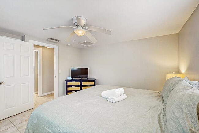 Photo - 206 35th St Unit SI ID1591385P