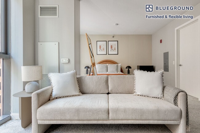 Photo - 210 N Wells St Unit FL19-ID701