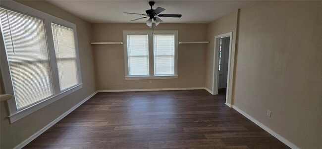 Photo - 2109 Bernardo De Galvez Ave Unit 2