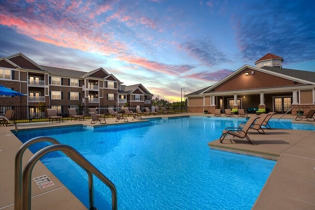 Photo - Astoria Apartments