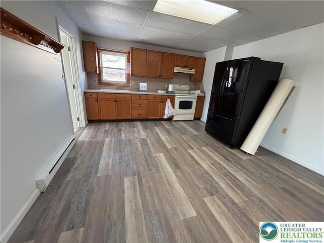 Photo - 505 E Main St Unit Rear