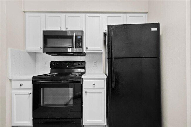 Photo - 6203 Myrtlewood Cir W