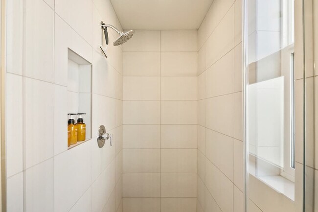 Photo - 516 Broadway E Unit SI FL4-ID1035860P