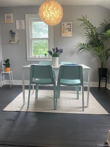 Photo - 15608 Wabash St