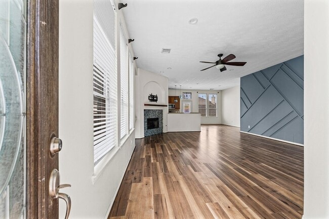 Photo - 1875 Redwood Ln