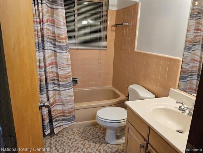 Photo - 29144 Lund Ave