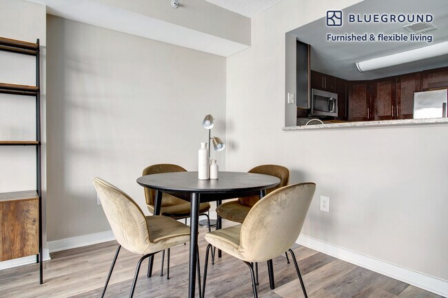 Photo - 901 15th St S Unit FL8-ID372