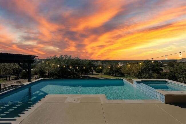 Photo - 4700 Topacio Dr