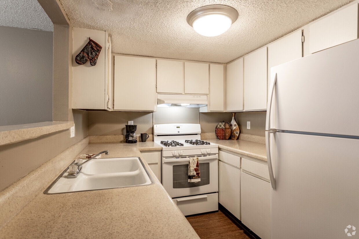 Floor Plan - 2 Bedroom