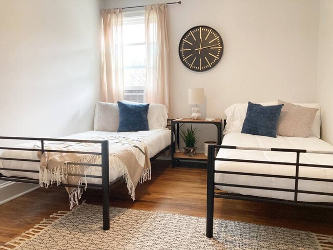 Photo - 905 Hill St Unit ID1397977P