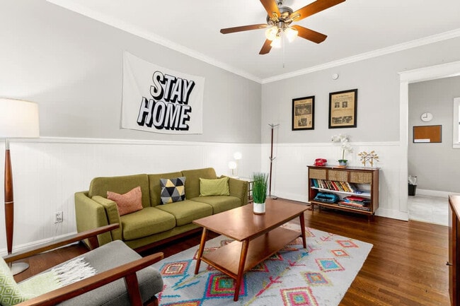 Photo - 203 W Magnolia Ave Unit SI ID1496380P