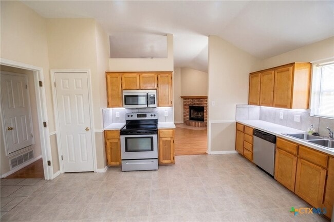 Photo - 1506 Creek St