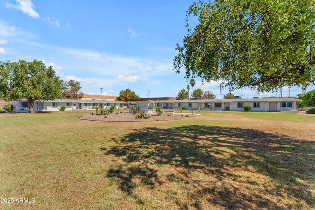 Photo - 10612 W Oakmont Dr