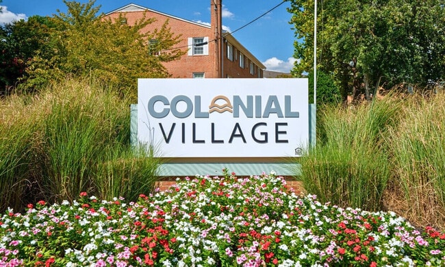 Photo - Colonial Village Apartments
