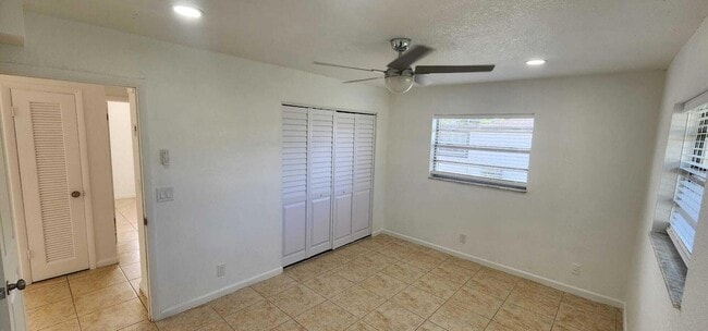 Photo - 340 Walker Ave