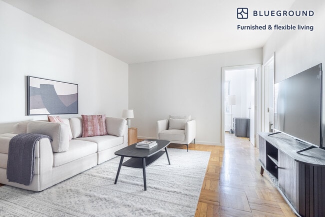 Building Photo - 300 E 46th St Unit FL9-ID1778