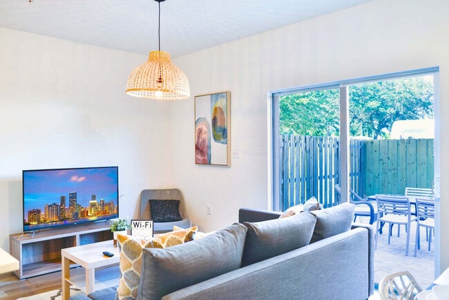 Building Photo - 171 NW 158th St Unit FL1-ID1022250P