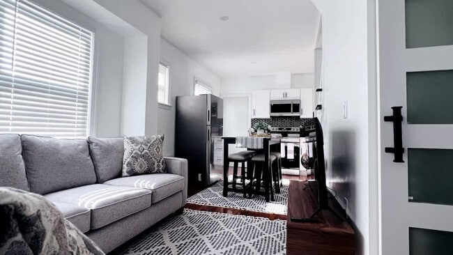 Building Photo - 21 Bullocks Point Ave Unit FL1-ID1347756P