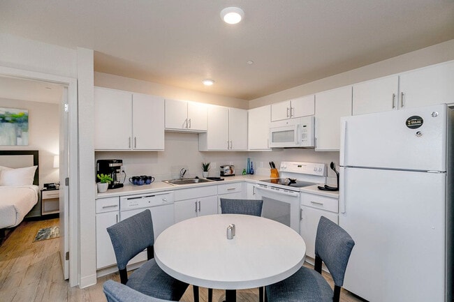 Photo - 2210 N Glenville Dr Unit SI ID1039339P
