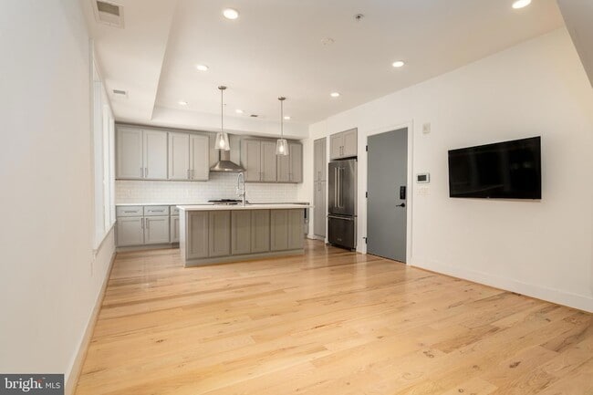 Photo - 811 Upshur St NW Unit 10
