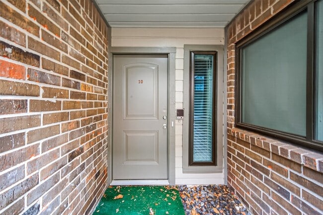 Photo - 1114 Augusta Dr Unit 10