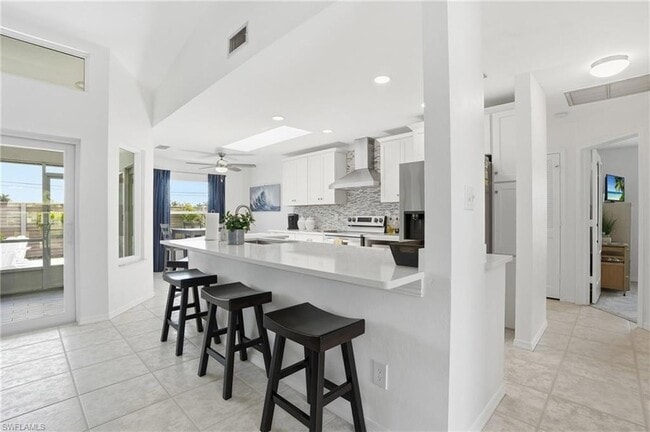 Photo - 132 Bordeaux Cir